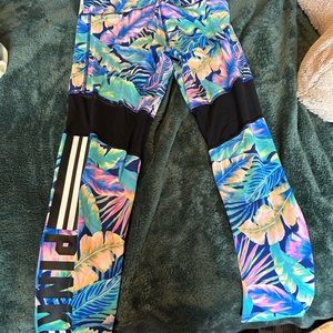 Victoria’s Secret PINK leggings